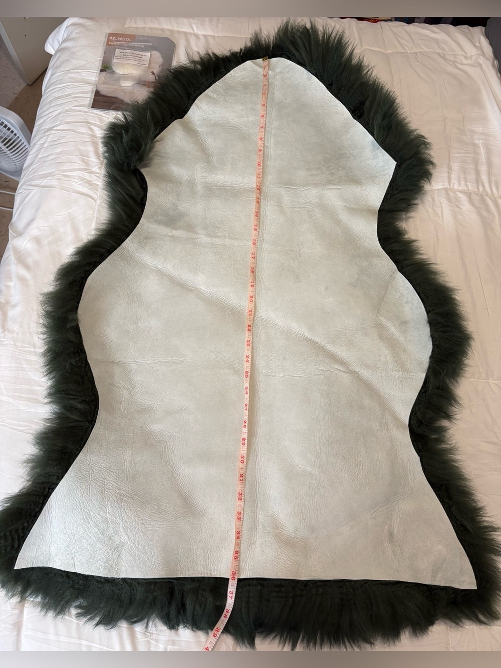 RZLWOOL Genuine Sheepskin Rug 
(Forest Green) 2'x 3' (36” x 24”) - Picture 16 of 17